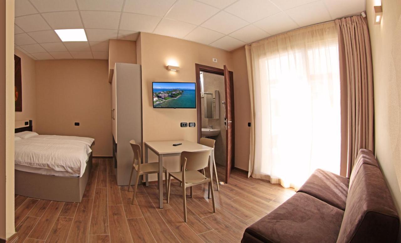 Smeraldo Dip Villa Canneto Sirmione Exteriör bild